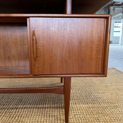 Teak Two-Sided Executive Desk – H. Riestenpatt for RT Möbel (Model RT200)