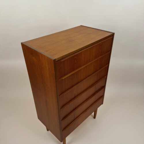 Danish Teak Chest of Drawers – Minimalist Mid-Century Design
