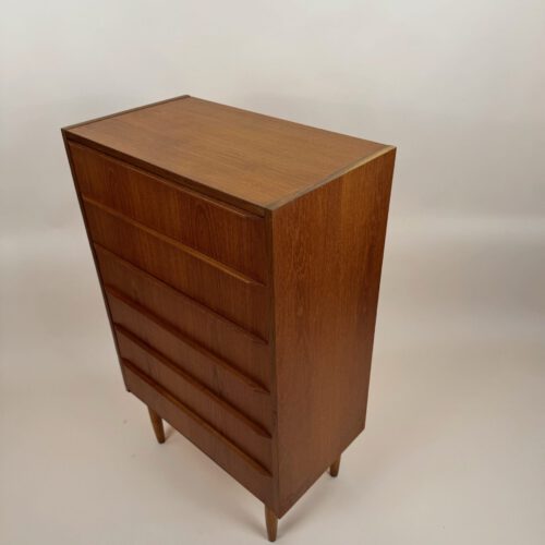 Danish Teak Chest of Drawers – Minimalist Mid-Century Design