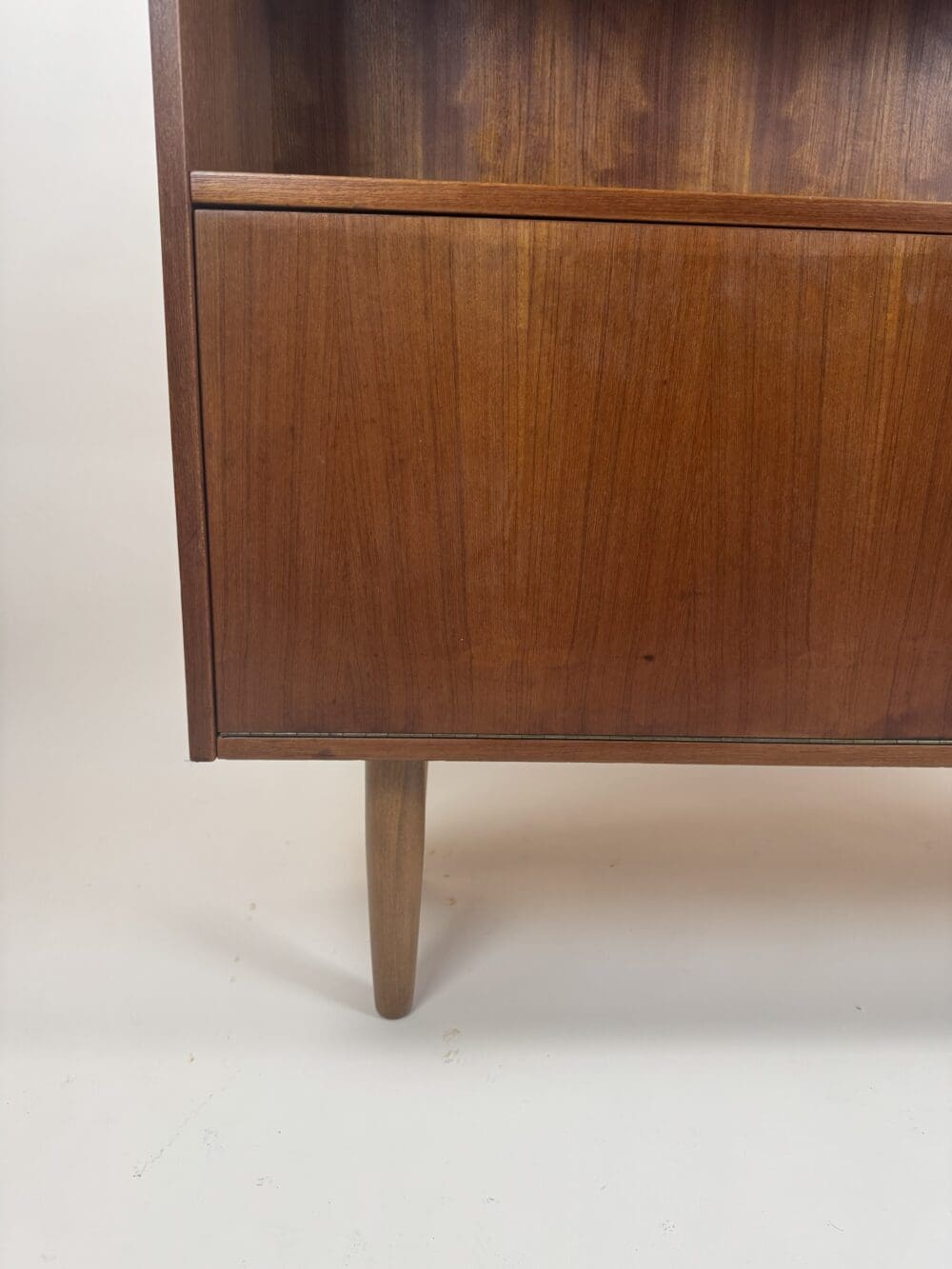 Mid-Century Teak Bookcase with Drop-Down Cabinet – Scandinavian Simplicity