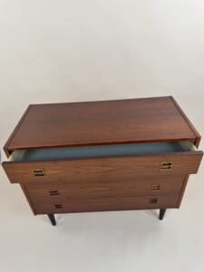 Mid-Century Modern Chest of Drawers – Elegant Teak Look