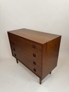 Mid-Century Modern Chest of Drawers – Rich Wood Tone Elegance