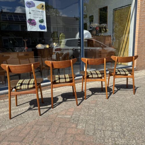 Set of 4 Danish Mid-Century Dining Chairs – Original Upholstery & Sculptural Teak