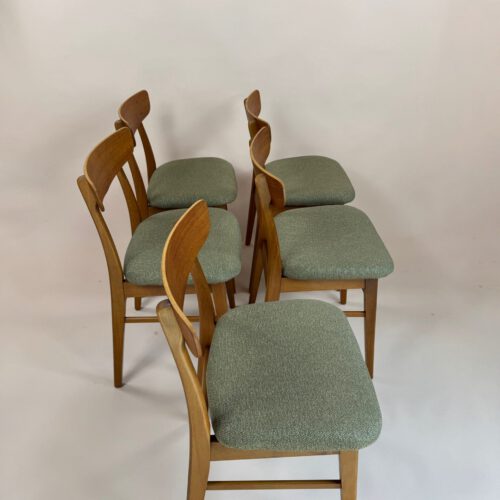 Set of 5 “Mosbøl” Dining Chairs by Findahl – Danish Modern Elegance