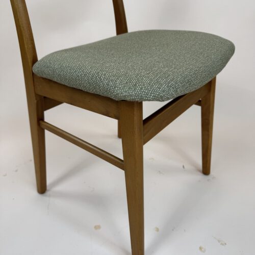 Set of 5 “Mosbøl” Dining Chairs by Findahl – Danish Modern Elegance