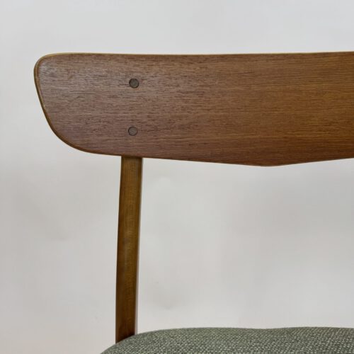 Set of 5 “Mosbøl” Dining Chairs by Findahl – Danish Modern Elegance
