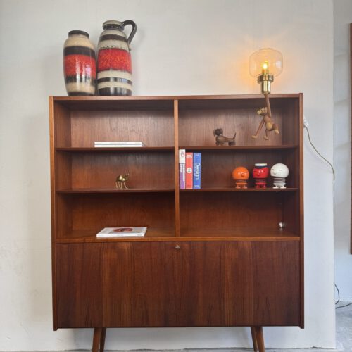 Hundevad & Co Teak Bookcase with Drop-Front Cabinet – Danish Functional Design