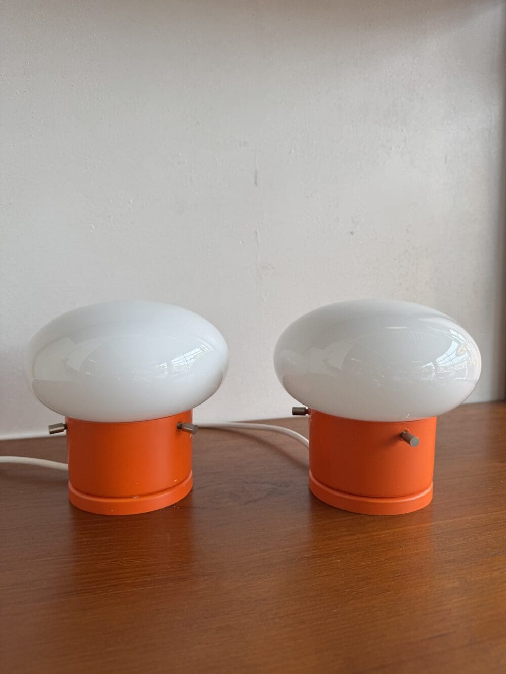Pair of Vintage Italian Mushroom Table Lamps – Space Age Pop Design