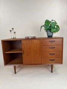 Ølholm Møbelfabrik Danish Sideboard – Ideal for TV or Audio Setup