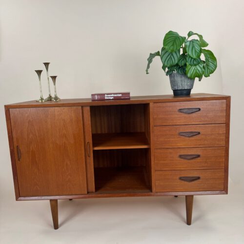 Ølholm Møbelfabrik Danish Sideboard – Ideal for TV or Audio Setup