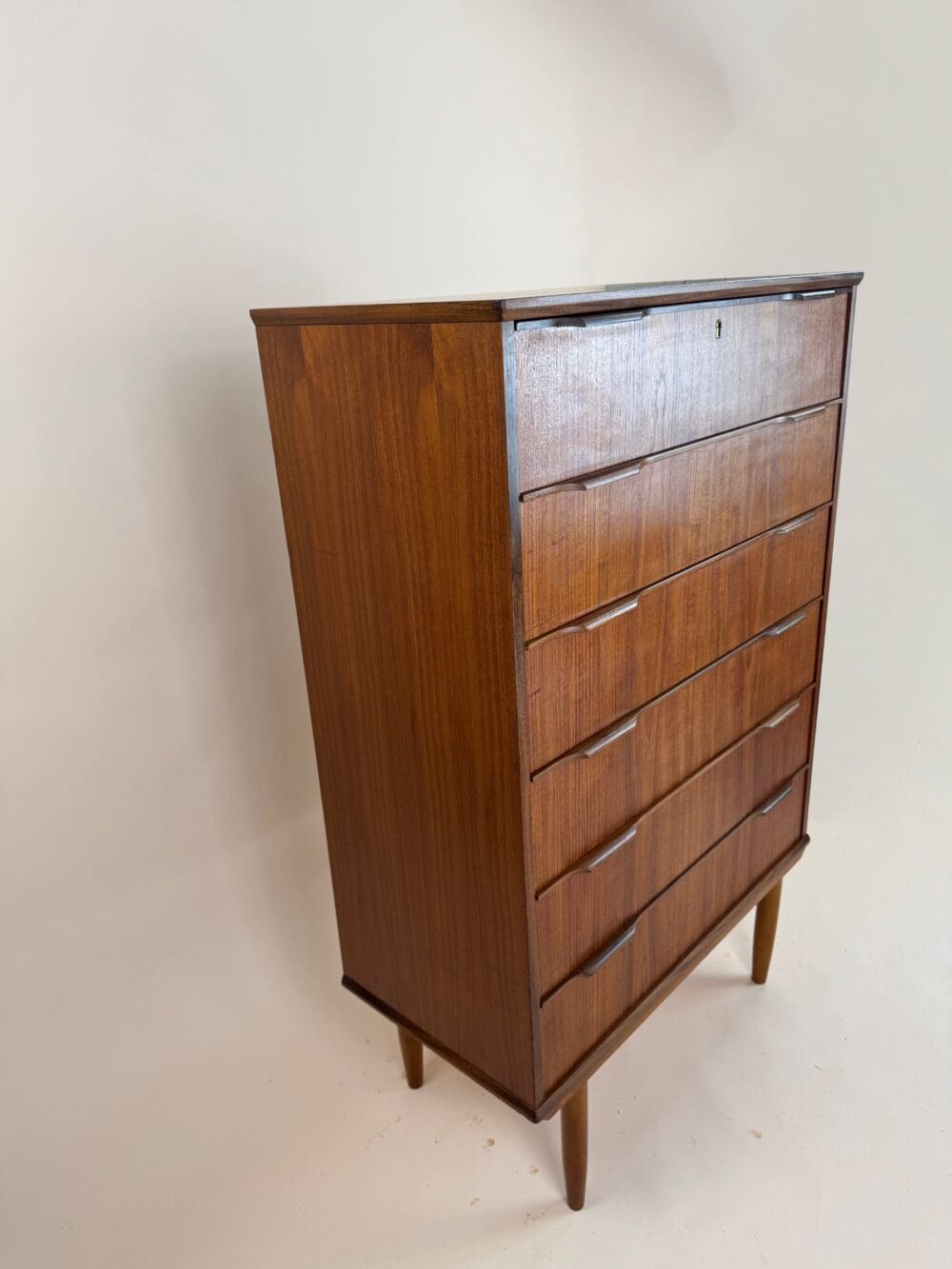 Danish Teak Tallboy Chest of Drawers – Spacious & Stylish Storage