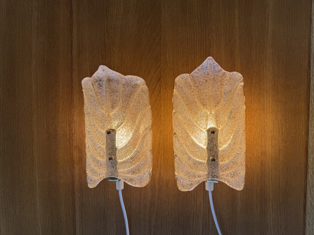 Set of 2 “Leaf” Textured Glass Wall Lamps – Elegant Organic Form & Warm Glow