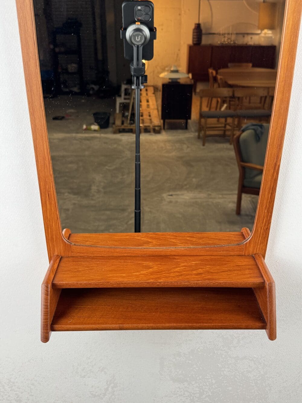Mid-Century Modern Teak Mirror with Shelf – Scandinavian Craftsmanship
