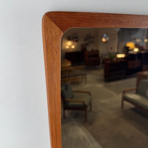 Mid-Century Modern Teak Mirror with Shelf – Scandinavian Craftsmanship