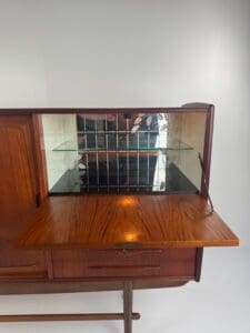 Danish Teak Sideboard with Bar Section & Automatic Light – Mid-Century Elegance