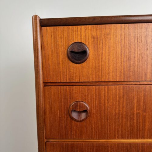 Danish Teak Tallboy Chest of Drawers – Elegant Mid-Century Modern Design