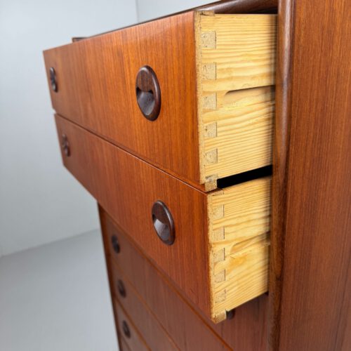 Danish Teak Tallboy Chest of Drawers – Elegant Mid-Century Modern Design