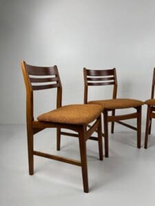 Set of 4 Danish Mid-Century Dining Chairs – Timeless Elegance