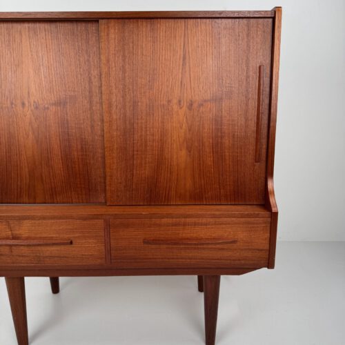Royal Board Sweden Bar Cabinet – Scandinavian Teak Elegance
