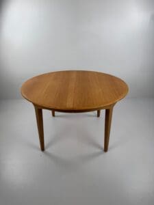 Henning Kjaernulf for Sorø Stolefabrik – Model 62 Extendable Oak Dining Table