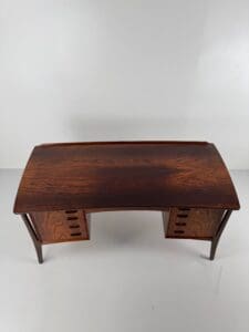 Svend Aage Madsen Rosewood Executive Desk for H.P. Hansen – Danish Modern Masterpiece