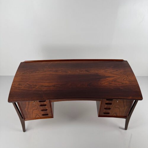 Svend Aage Madsen Rosewood Executive Desk for H.P. Hansen – Danish Modern Masterpiece