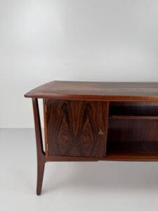 Svend Aage Madsen Rosewood Executive Desk for H.P. Hansen – Danish Modern Masterpiece