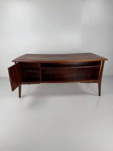 Svend Aage Madsen Rosewood Executive Desk for H.P. Hansen – Danish Modern Masterpiece