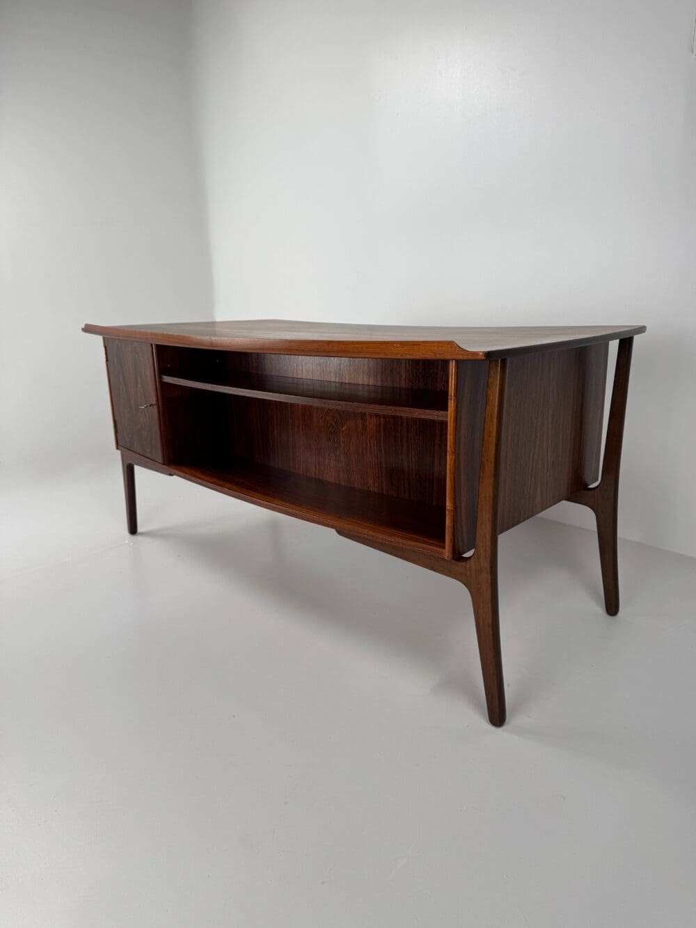 IMG_5050 Svend Aage Madsen Rosewood Executive Desk for H.P. Hansen – Danish Modern Masterpiece