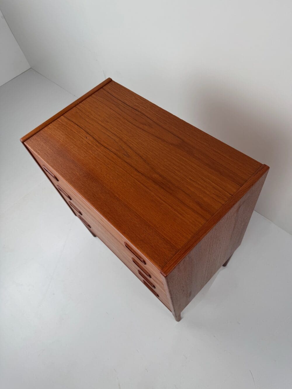 Danish teak chest of drawers by Mogens Kold Møbelfabrik – refined mid-century design