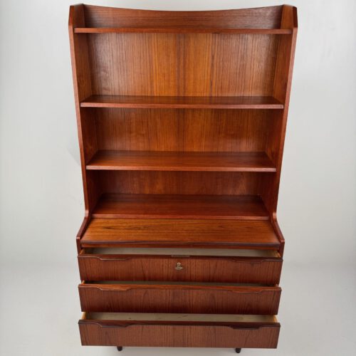 Danish Teak Bookcase with Extractable Desk – Elegant Mid-Century Workspace