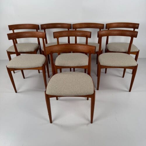 Set of 8 Model No. 7 Dining Chairs by Johannes Andersen for Uldum Møbelfabrik