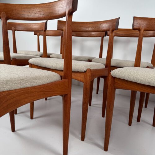 Model No. 7 Dining Chairs, Johannes Andersen for Uldum Møbelfabrik, Denmark, 1960s