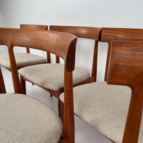 Model No. 7 Dining Chairs, Johannes Andersen for Uldum Møbelfabrik, Denmark, 1960s