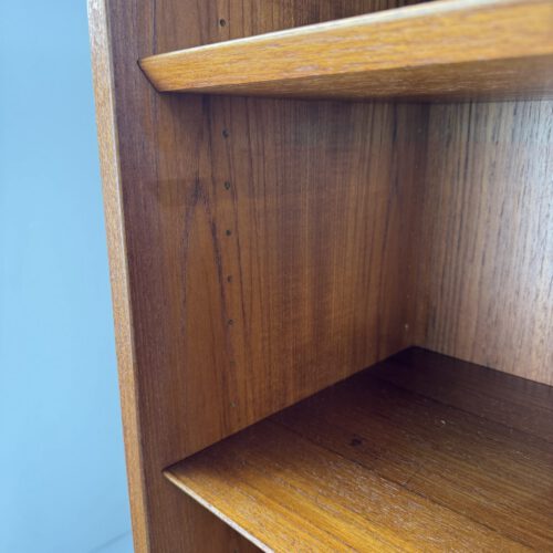 Teak Bookcase by Poul Hundevad – Danish Mid-Century Elegance