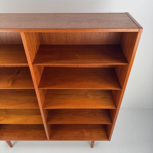 Teak Bookcase by Poul Hundevad – Danish Mid-Century Elegance