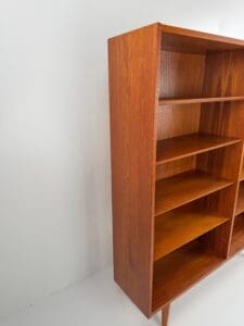Teak Bookcase by Poul Hundevad – Danish Mid-Century Elegance