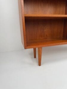 Teak Bookcase by Poul Hundevad – Danish Mid-Century Elegance