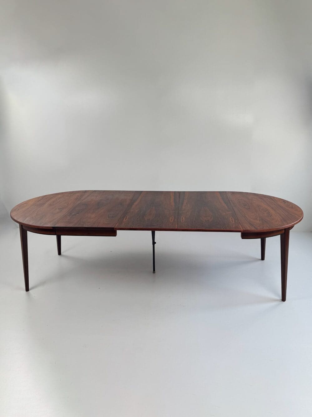 Omann Jun Model 55 Dining Table – Danish Rosewood Elegance