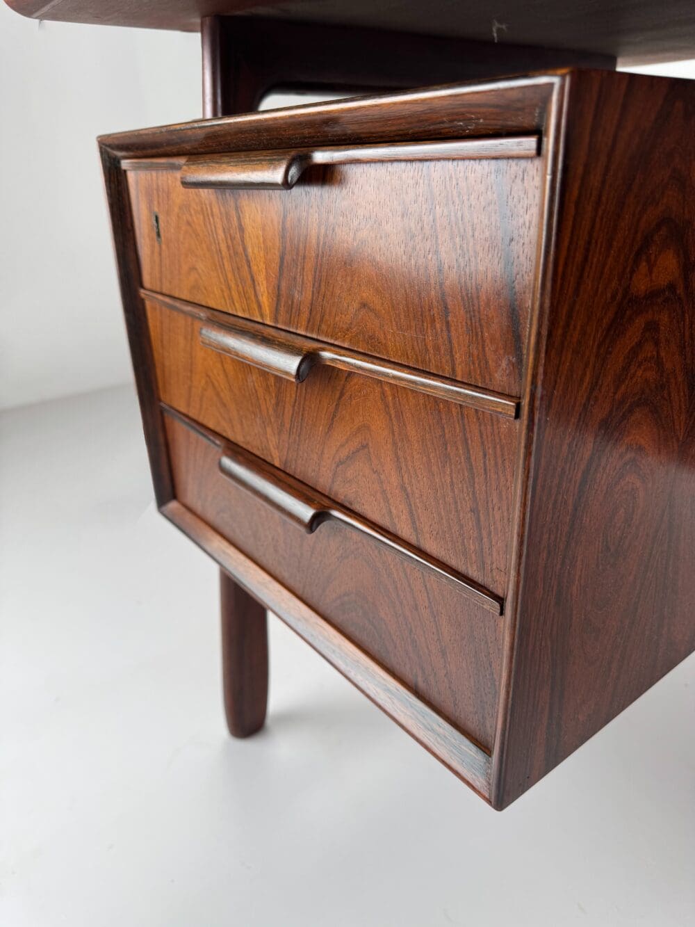 Gunni Omann Model 75 Desk for Omann Jun – Rosewood Danish Design