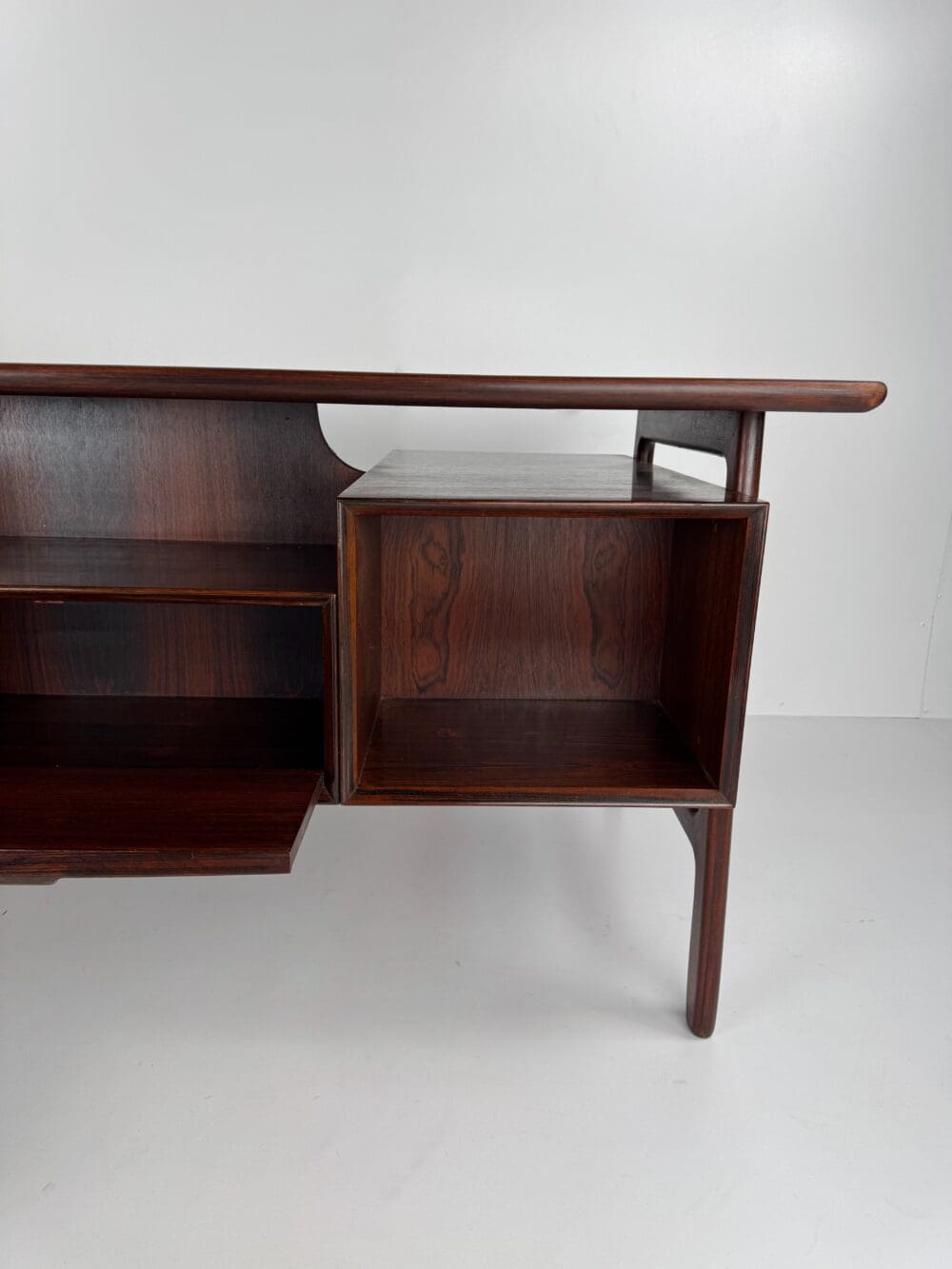 Gunni Omann Model 75 Desk for Omann Jun – Rosewood Danish Design
