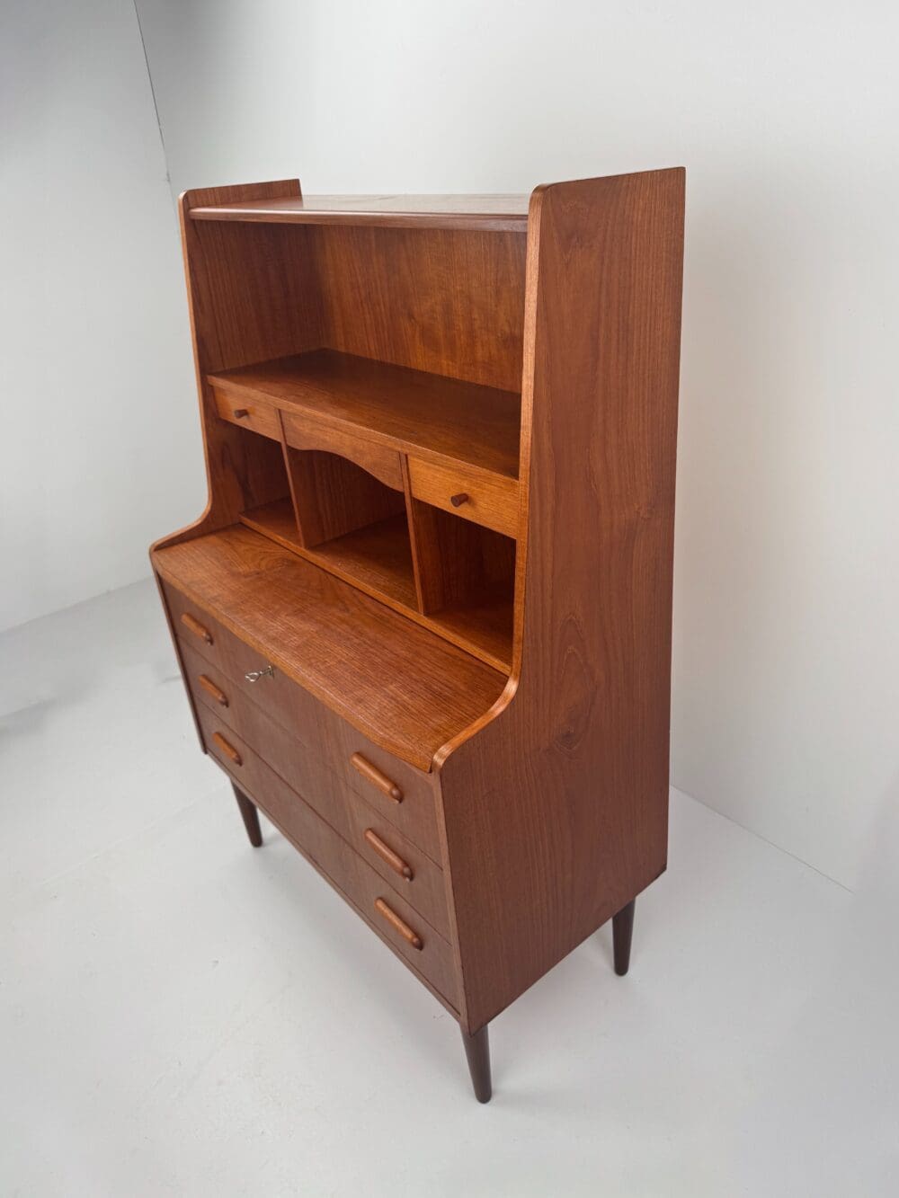 Vintage Danish Dressing Table – Teak Vanity with Hidden Mirror