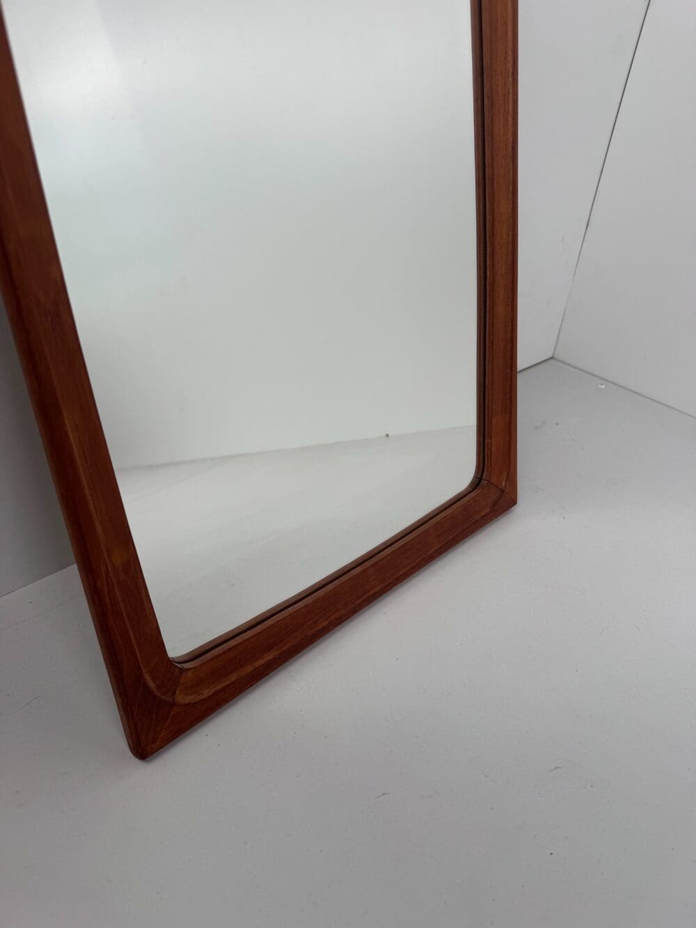 IMG_2373 Danish Solid Teak Mirror – Sculpted Mid-Century Elegance