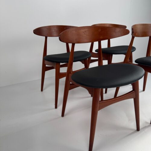 Set of 4 CH33 Dining Chairs, Hans J. Wegner, Denmark, 1950s