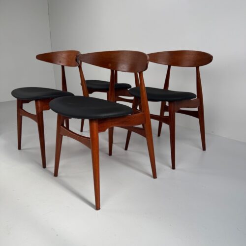 Set of 4 CH33 Dining Chairs, Hans J. Wegner, Denmark, 1950s