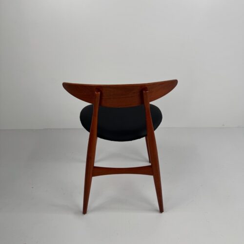 Set of 4 CH33 Dining Chairs, Hans J. Wegner, Denmark, 1950s