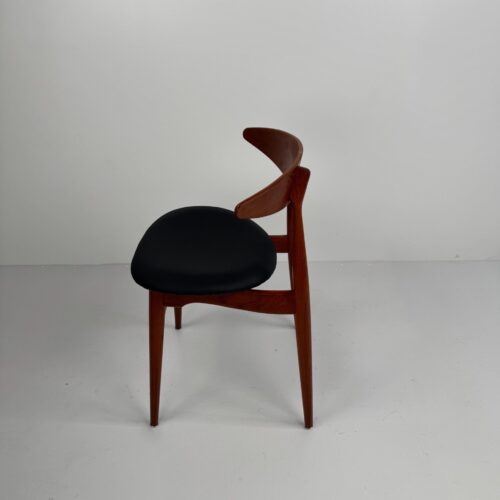 Set of 4 CH33 Dining Chairs, Hans J. Wegner, Denmark, 1950s