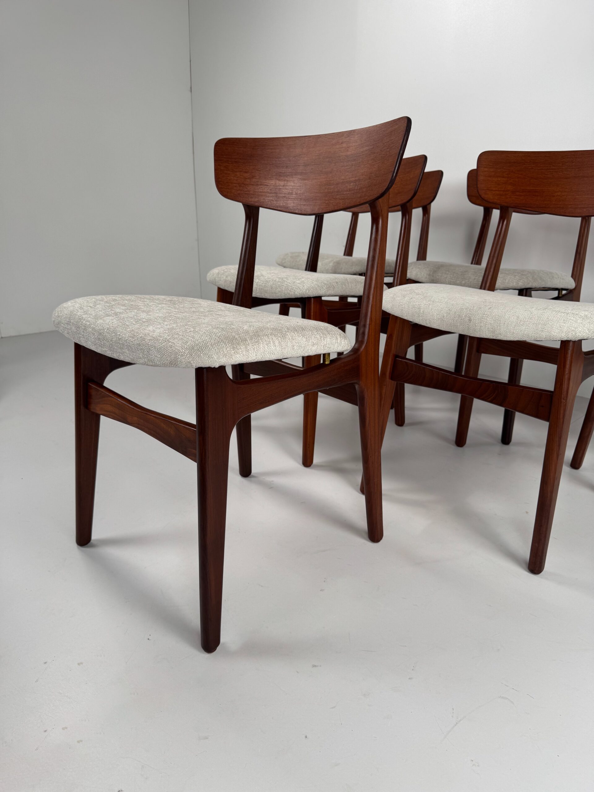 Set of 6 Dining Chairs, Schiønning & Elgaard, Denmark, 1960s