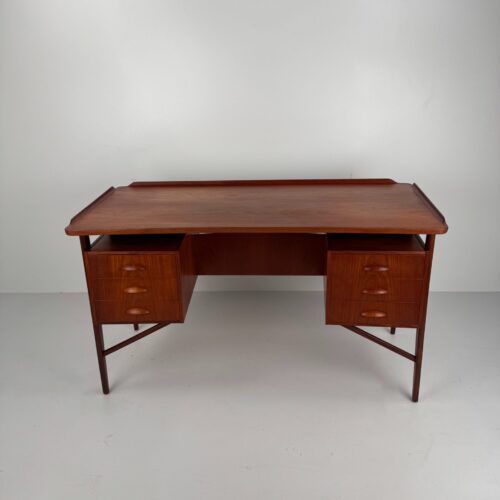 Boomerang Executive Desk, Svend Aage Madsen for H.P. Hansen, Denmark, 1960s