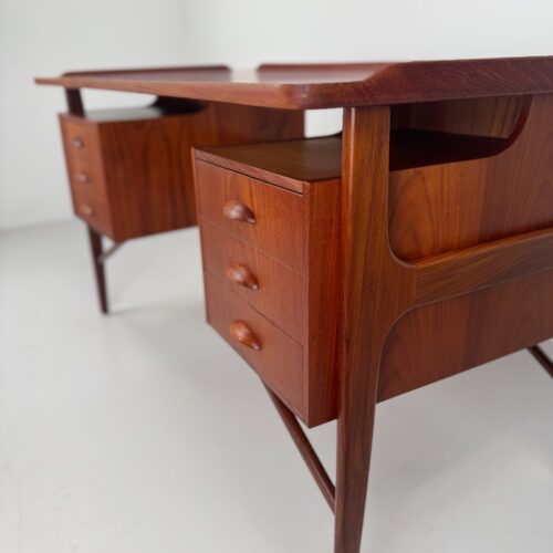 Boomerang Executive Desk, Svend Aage Madsen for H.P. Hansen, Denmark, 1960s